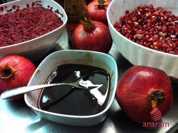 Comare bulk pomegranate molasses prices inside and outside of iran