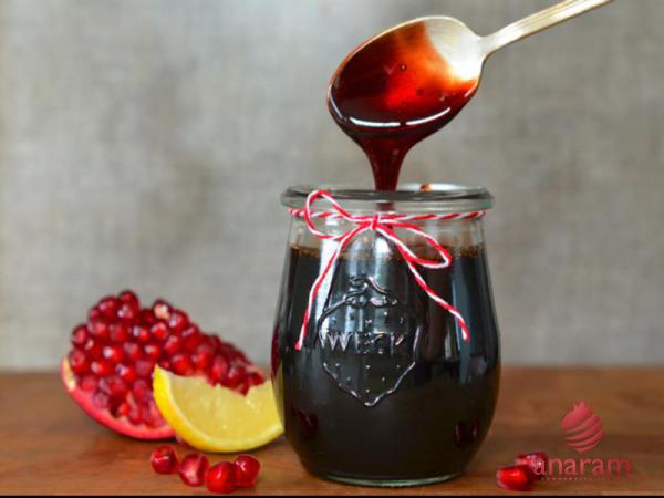 Expreinced exporter of high quality pomegranate molasses in small bottle